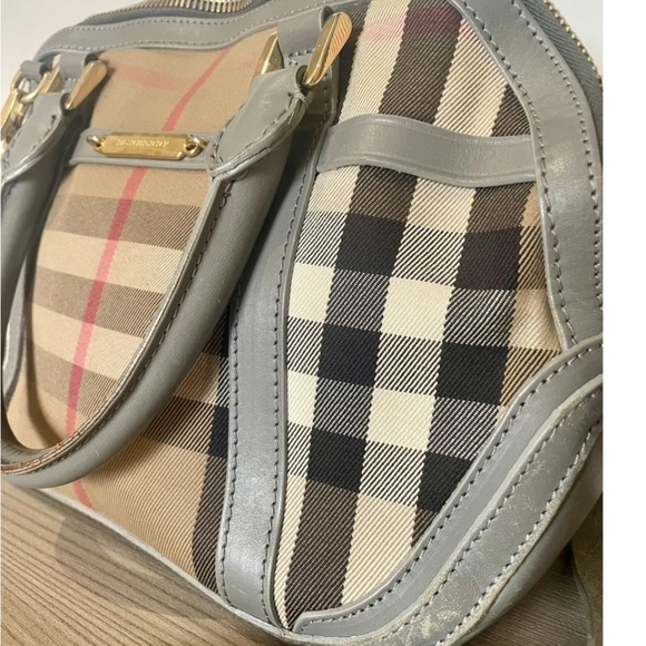 Burberry Gray and Tan Checkered Women's Bag - Picture 5 of 12